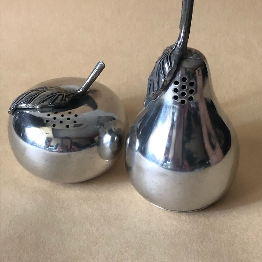 Vtg Kirk Pewter Apple and Pear Salt Pepper Shaker
